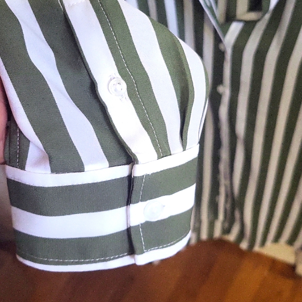 Chic Striped Green and White Blouse - Picture 4 of 7